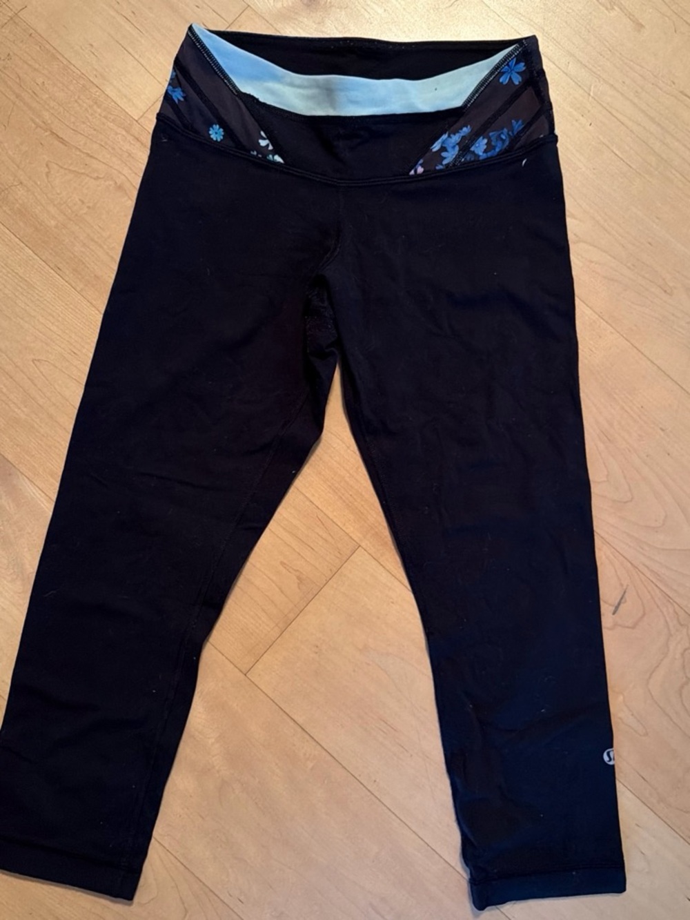 lululemon athletica Black Cropped Leggings with Blue Waistband Accents